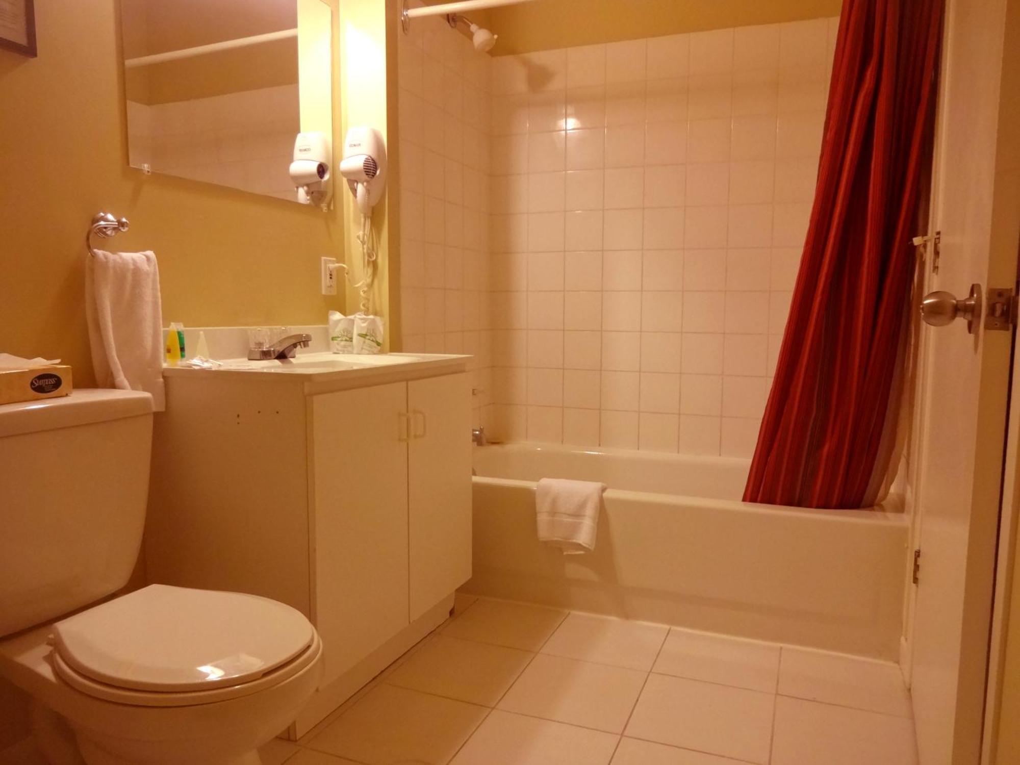 Saint-Sauveur-des-Monts Hotel Alila מראה חיצוני תמונה